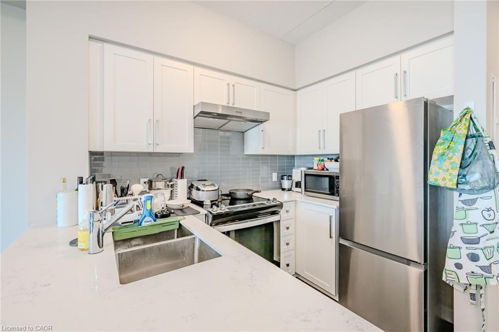610-15 Queen Street S, Hamilton, ON - Indoor Photo Showing Kitchen With Stainless Steel Kitchen With Double Sink