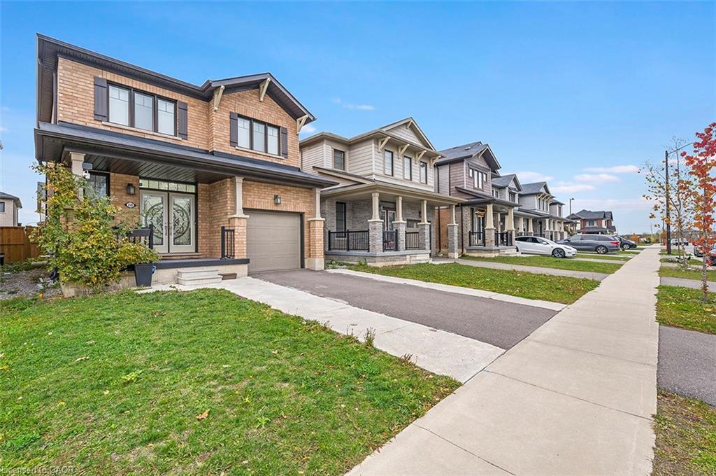 220 Bedrock Drive, Hamilton, ON - Outdoor With Deck Patio Veranda With Facade