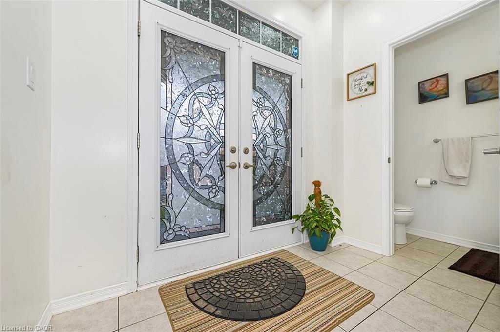 220 Bedrock Drive, Hamilton, ON - Indoor Photo Showing Other Room