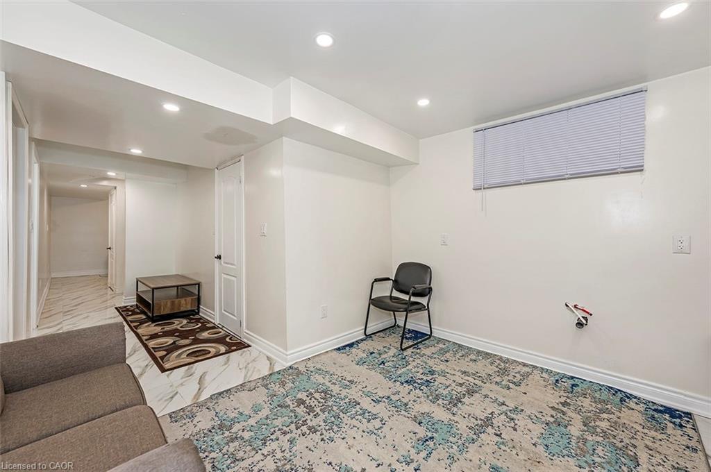 220 Bedrock Drive, Hamilton, ON - Indoor