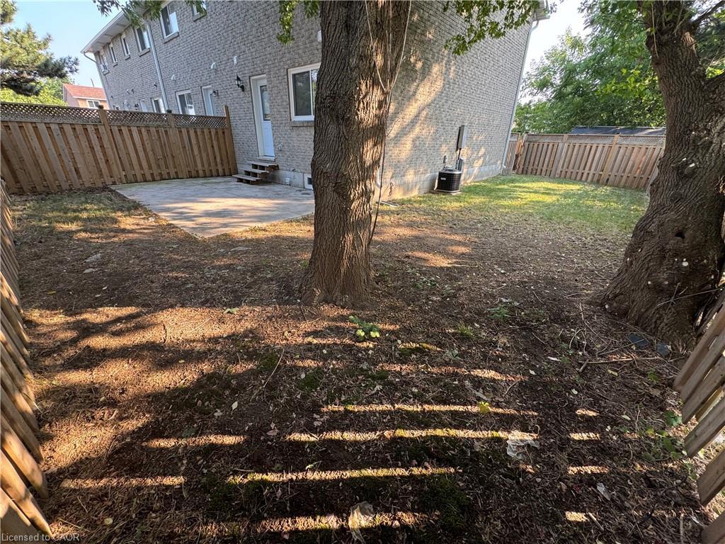 4-1212 Guelph Line, Burlington, ON - Outdoor