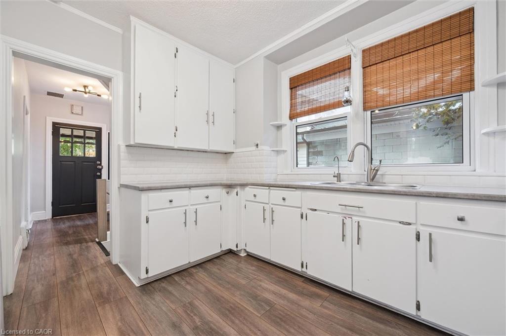 41 Rose Street, Kitchener, ON - Indoor Photo Showing Kitchen