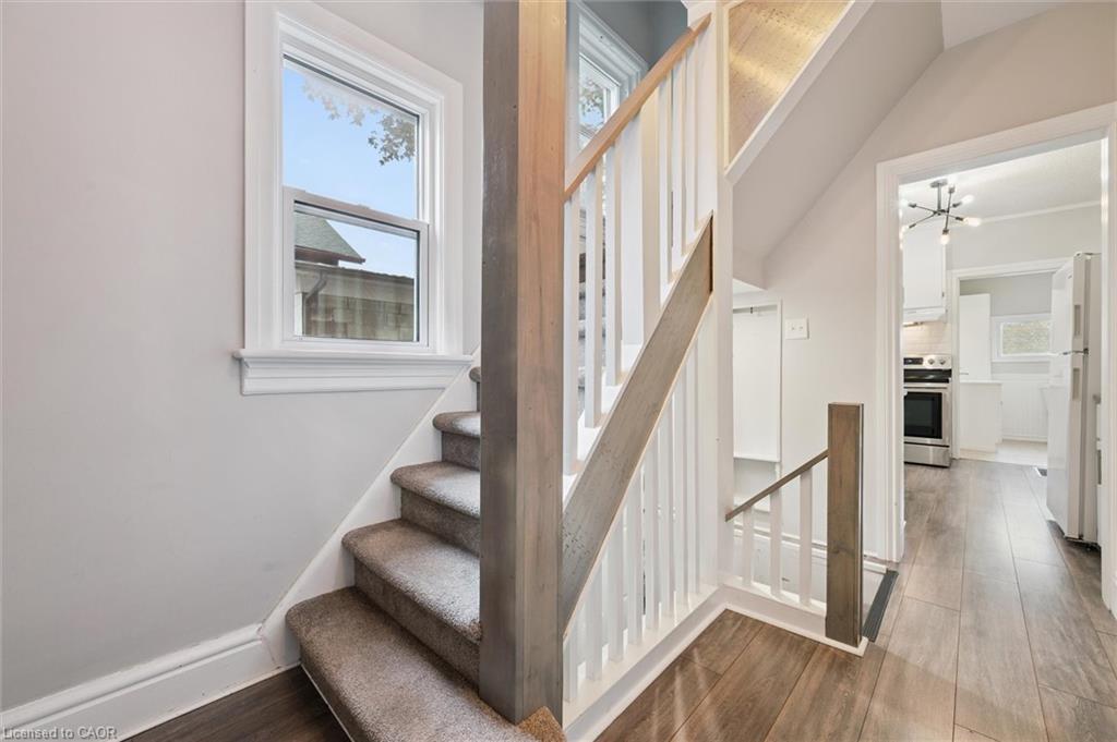 41 Rose Street, Kitchener, ON - Indoor Photo Showing Other Room