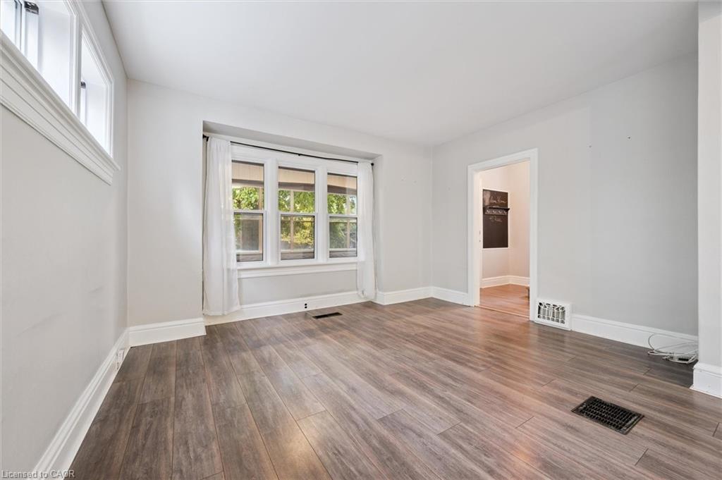 41 Rose Street, Kitchener, ON - Indoor Photo Showing Other Room