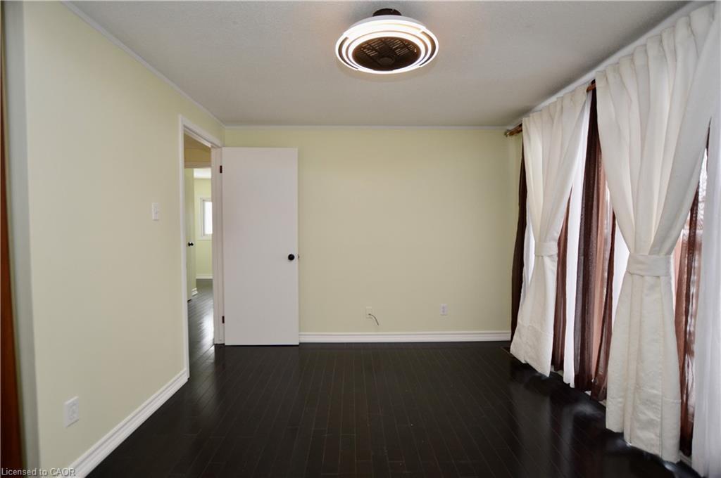 2-977 Francis Road, Burlington, ON - Indoor Photo Showing Other Room