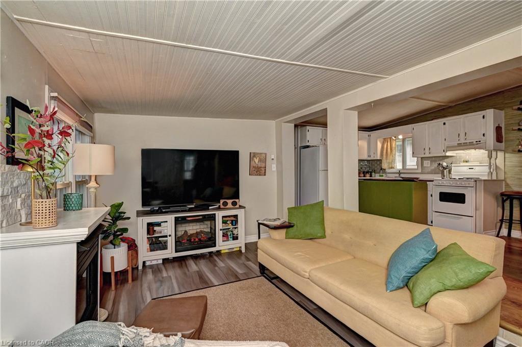 223-580 Beaver Creek Road, Waterloo, ON