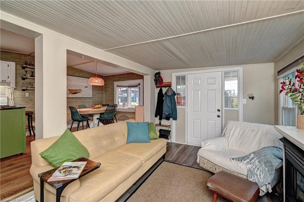 223-580 Beaver Creek Road, Waterloo, ON