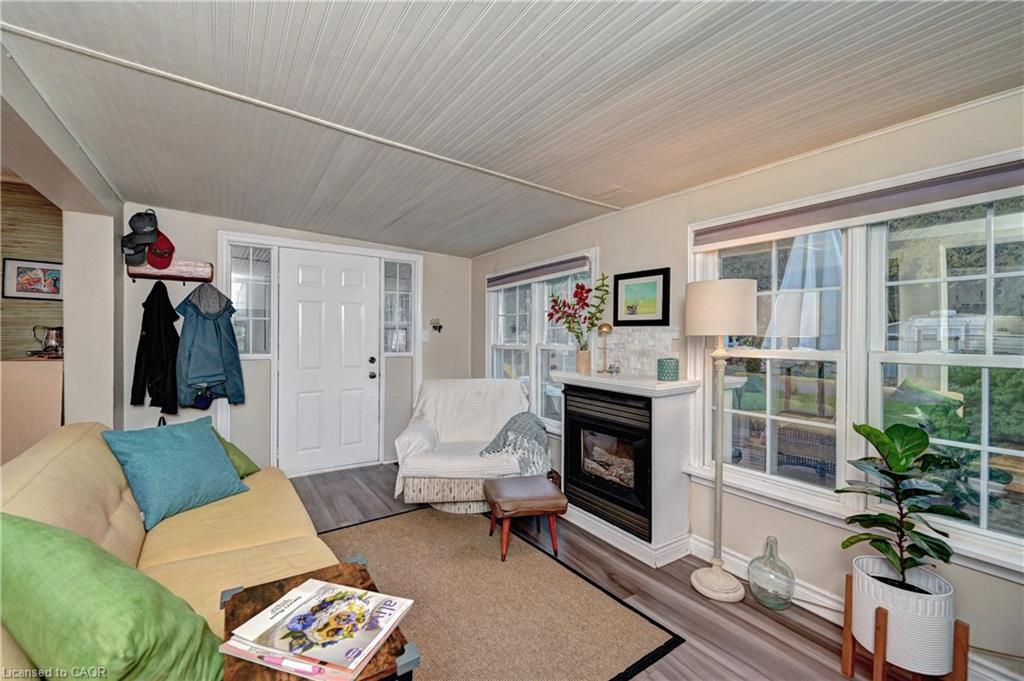 223-580 Beaver Creek Road, Waterloo, ON