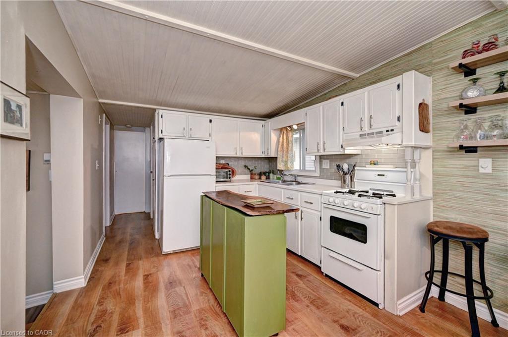 223-580 Beaver Creek Road, Waterloo, ON