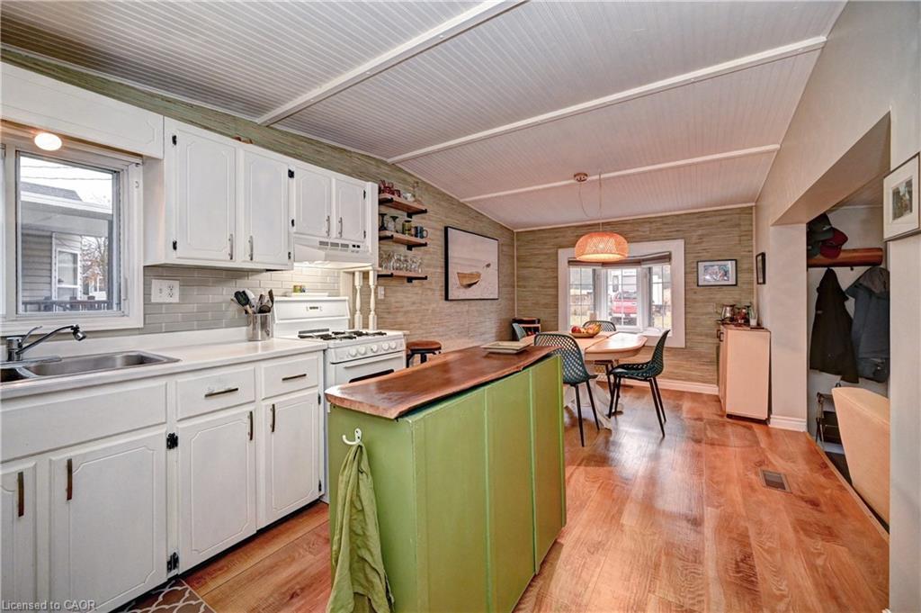 223-580 Beaver Creek Road, Waterloo, ON