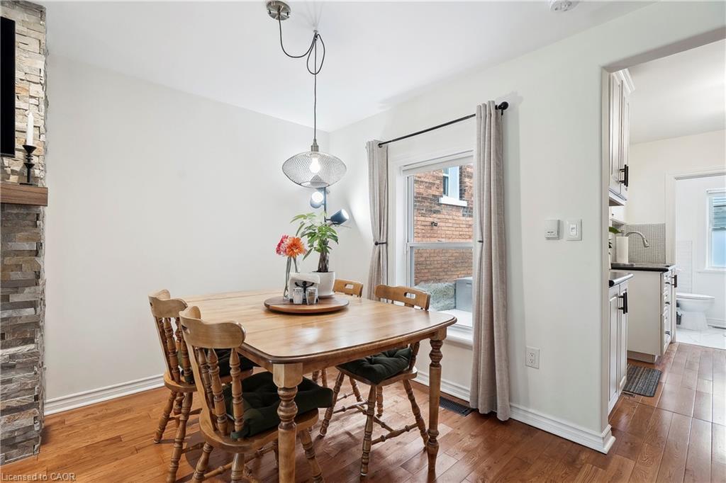 75 Ray Street N, Hamilton, ON - Indoor Photo Showing Dining Room