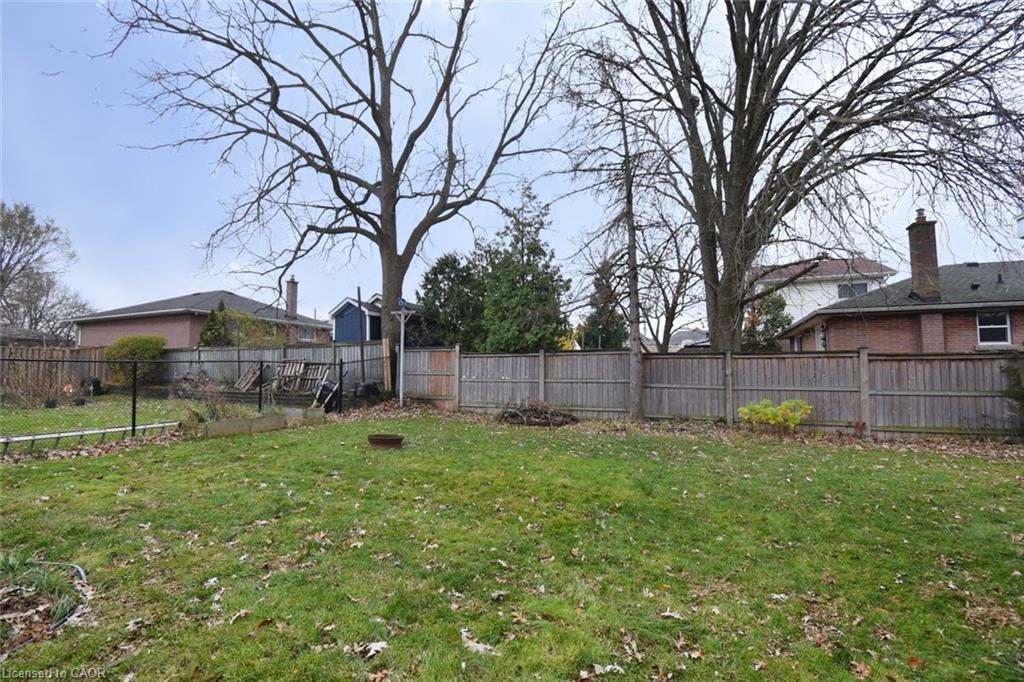 158 Howe Avenue, Hamilton, ON - Outdoor With Backyard