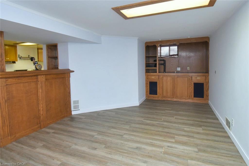 158 Howe Avenue, Hamilton, ON - Indoor Photo Showing Other Room