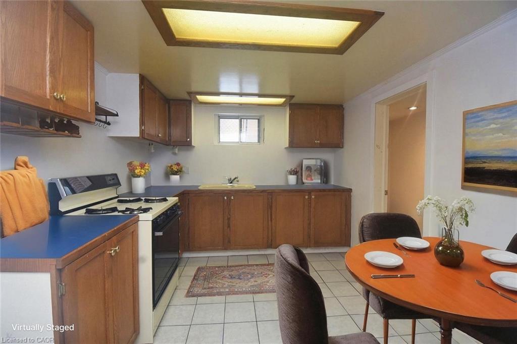 158 Howe Avenue, Hamilton, ON - Indoor