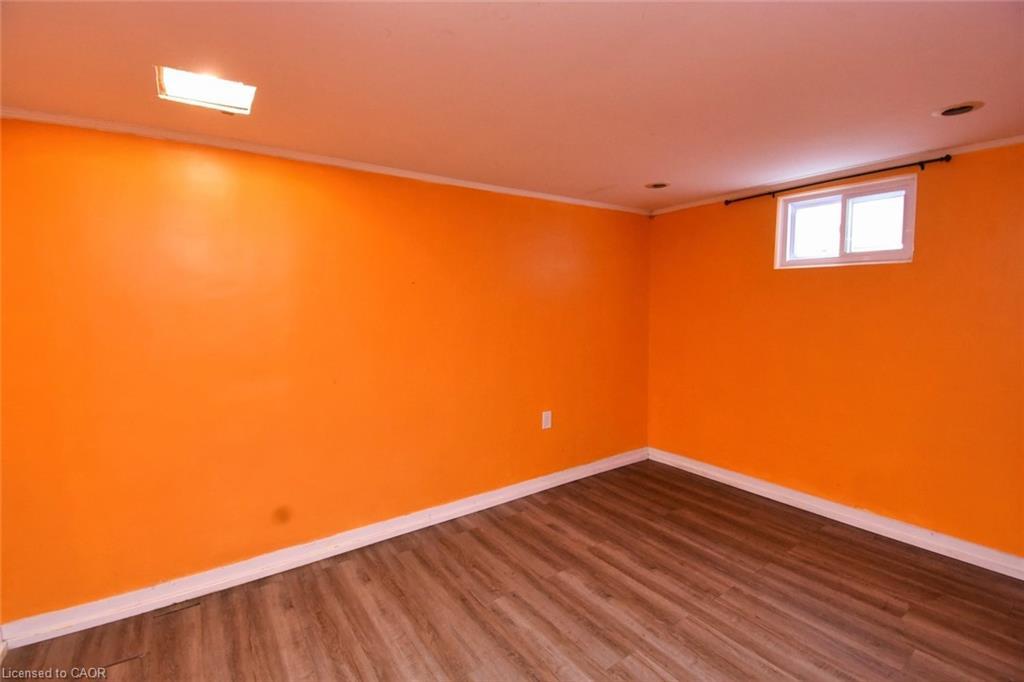 158 Howe Avenue, Hamilton, ON - Indoor Photo Showing Other Room
