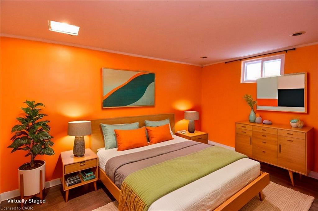 158 Howe Avenue, Hamilton, ON - Indoor Photo Showing Bedroom