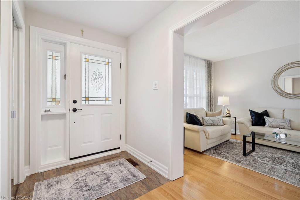 1902 Beechknoll Avenue, Mississauga, ON - Indoor