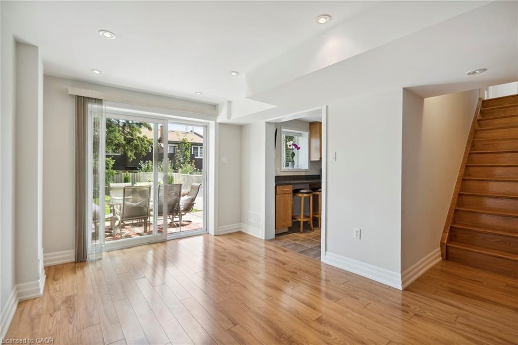 1902 Beechknoll Avenue, Mississauga, ON - Indoor