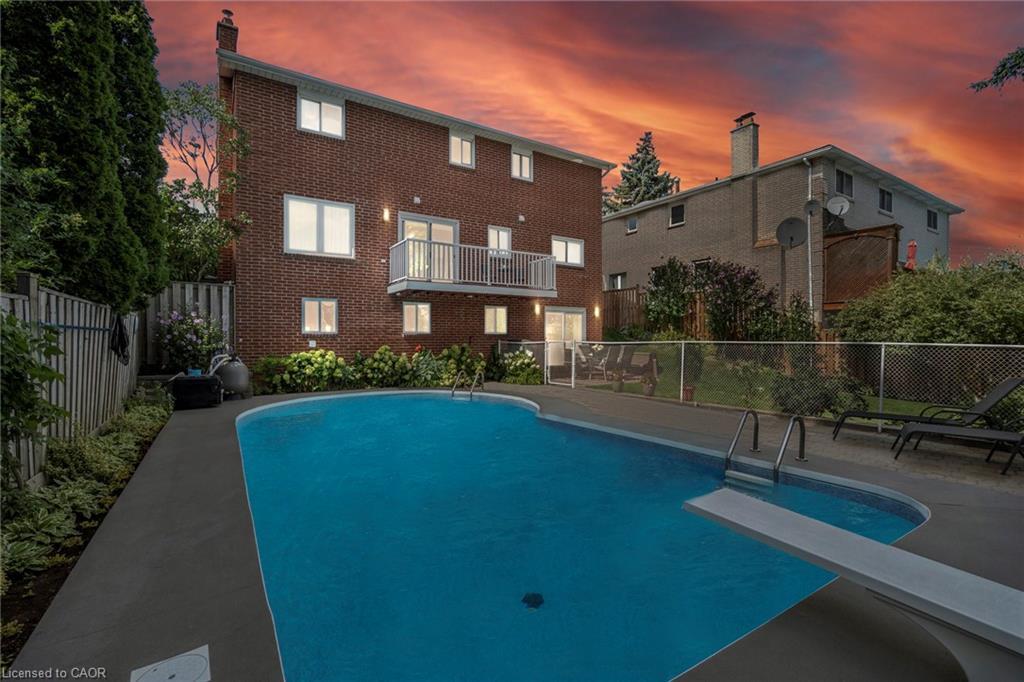 1902 Beechknoll Avenue, Mississauga, ON - Outdoor With In Ground Pool With Balcony With Deck Patio Veranda With Backyard With Exterior