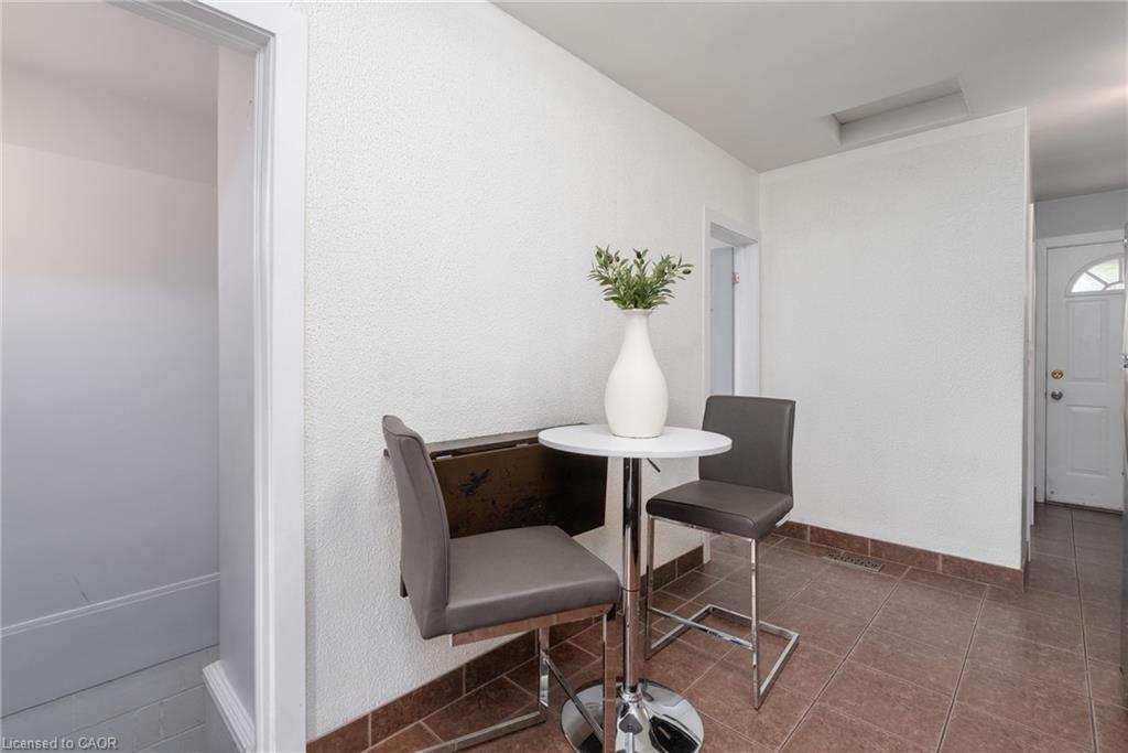 787 Knox Avenue, Hamilton, ON - Indoor Photo Showing Other Room