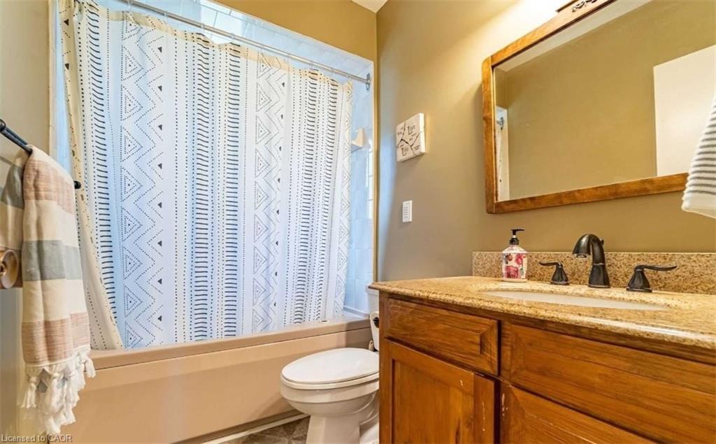 550 Fourth Line, Oakville, ON - Indoor Photo Showing Bathroom