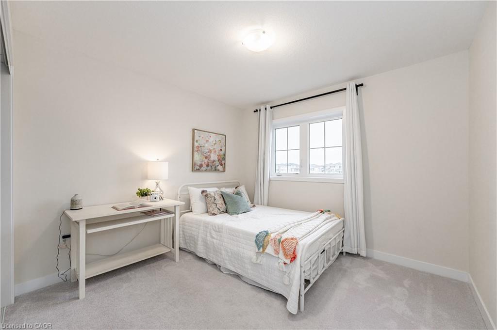 116 Whithorn Crescent, Caledonia, ON - Indoor Photo Showing Bedroom