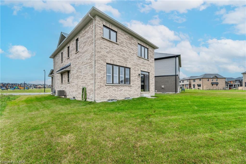 116 Whithorn Crescent, Caledonia, ON - Outdoor With Exterior