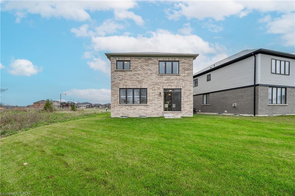 116 Whithorn Crescent, Caledonia, ON - Outdoor