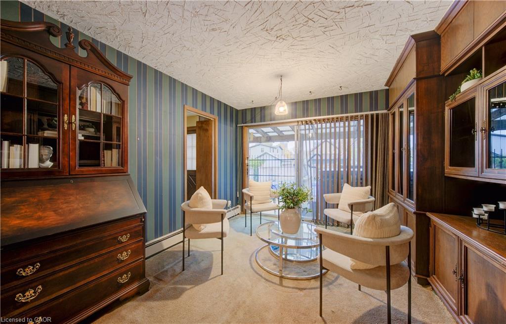 48 Dupont Street E, Waterloo, ON