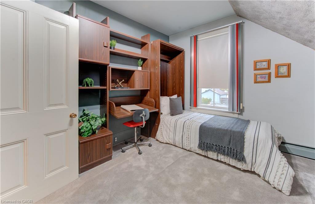 48 Dupont Street E, Waterloo, ON