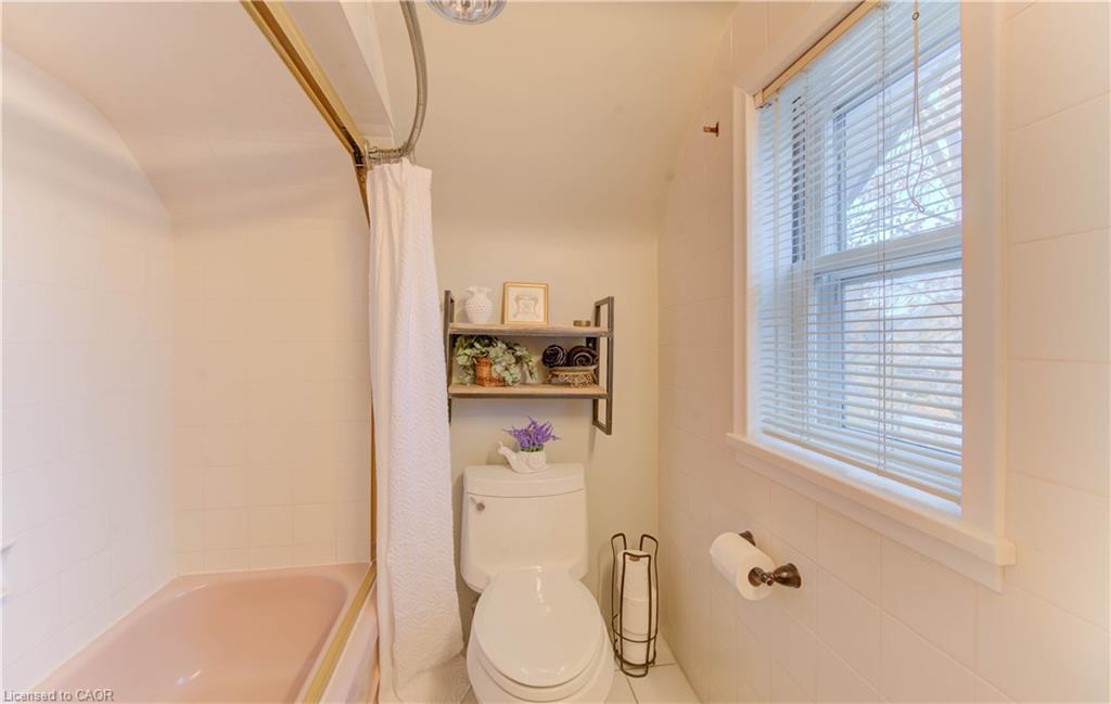 48 Dupont Street E, Waterloo, ON