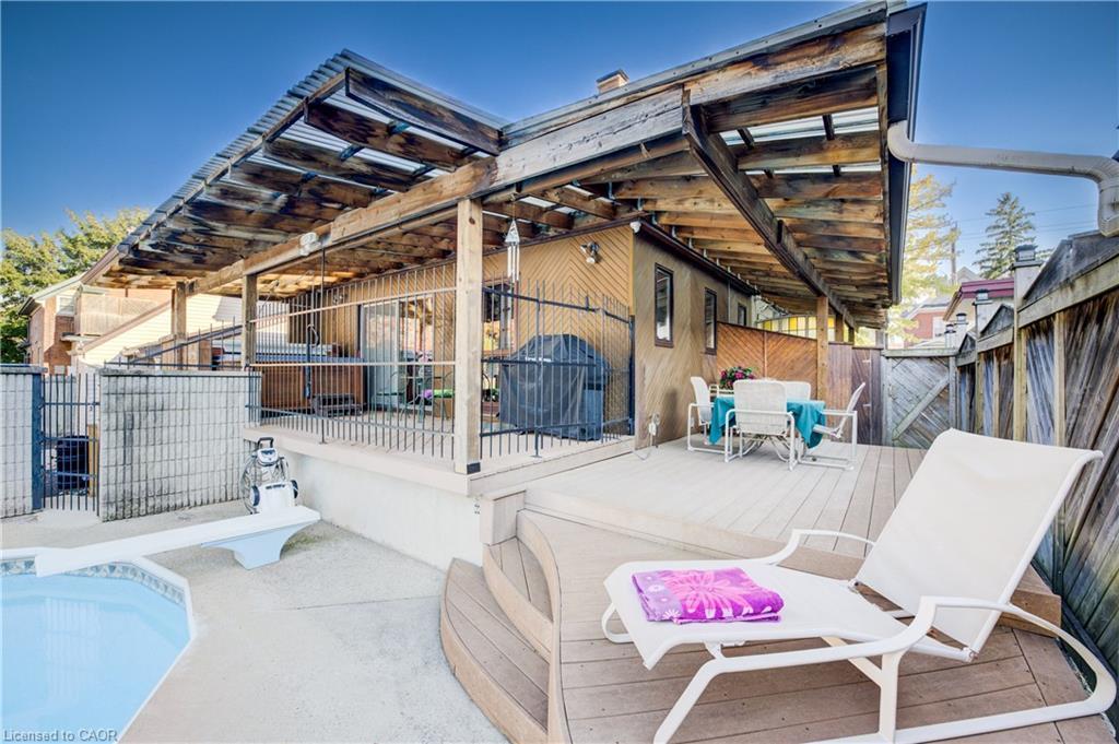 48 Dupont Street E, Waterloo, ON