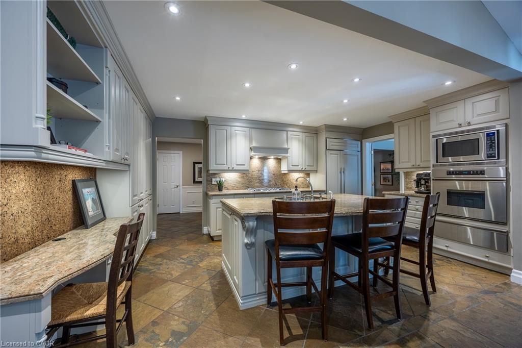 1338 Prince Albert Court, Mississauga, ON - Indoor