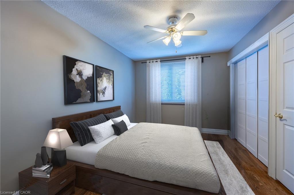 1338 Prince Albert Court, Mississauga, ON - Indoor Photo Showing Bedroom