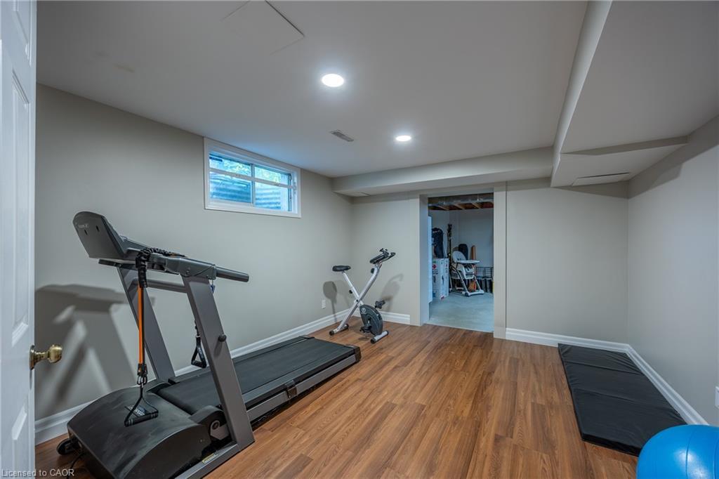 1338 Prince Albert Court, Mississauga, ON - Indoor Photo Showing Gym Room