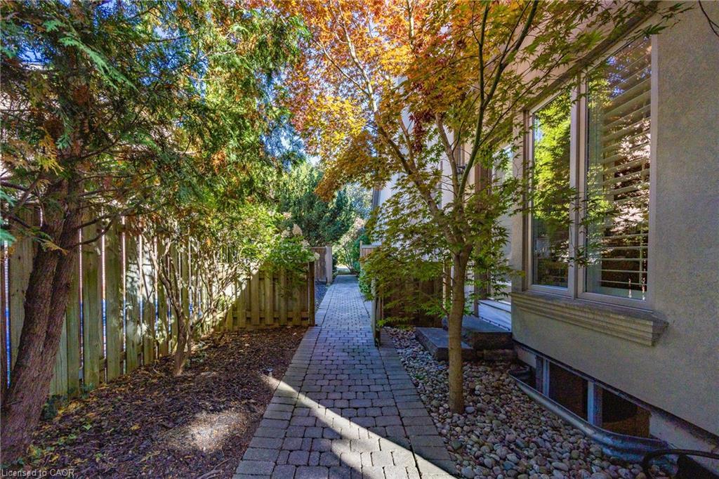 1338 Prince Albert Court, Mississauga, ON - Outdoor