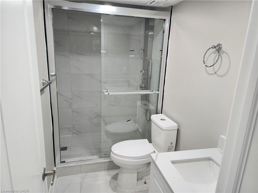 Basement-400 Wild Calla Street, Waterloo, ON - Indoor Photo Showing Bathroom