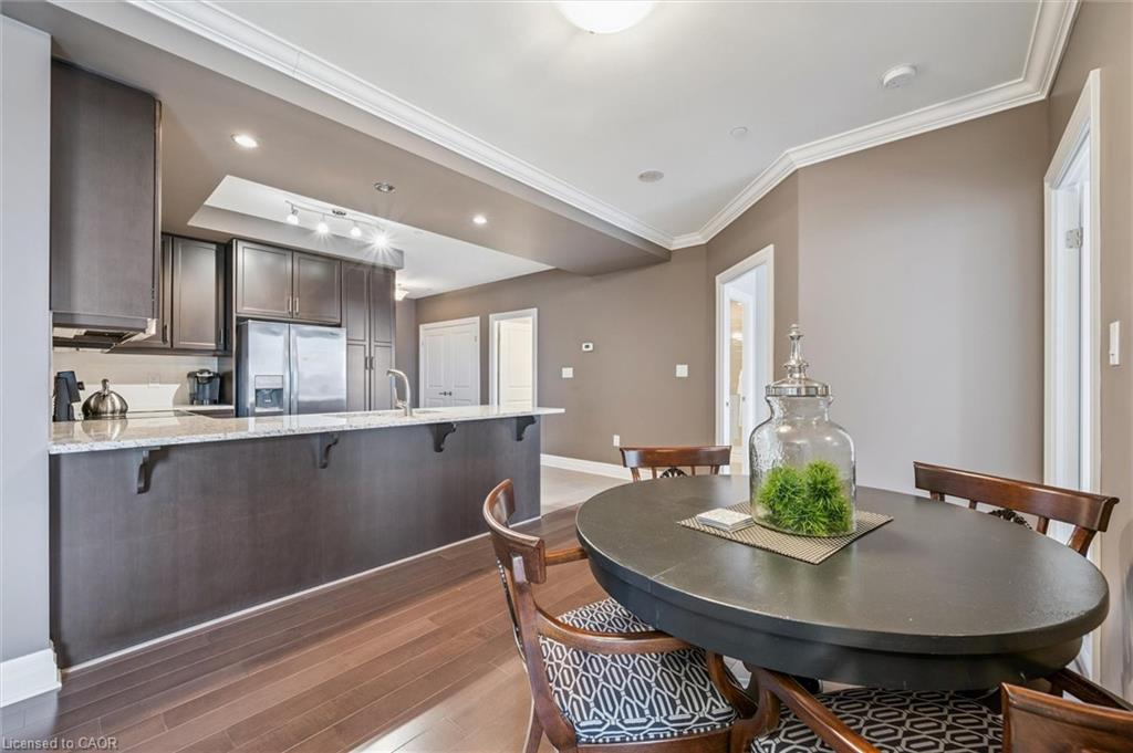 606-160 Macdonell Street, Guelph, ON - Indoor Photo Showing Dining Room