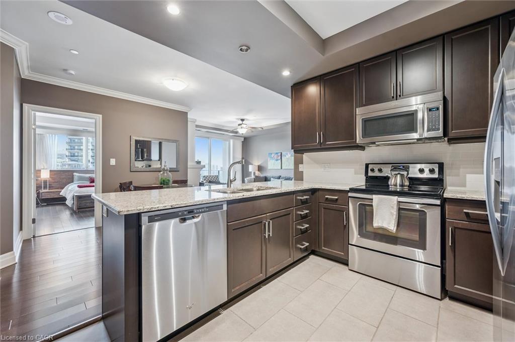 606-160 Macdonell Street, Guelph, ON - Indoor Photo Showing Kitchen With Stainless Steel Kitchen With Upgraded Kitchen