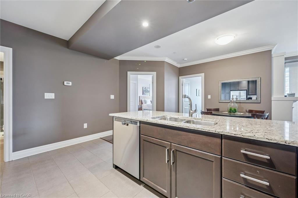 606-160 Macdonell Street, Guelph, ON - Indoor Photo Showing Kitchen With Double Sink