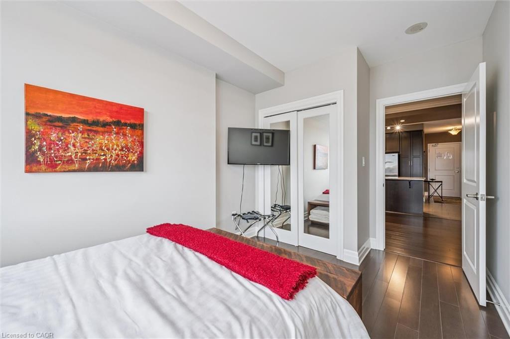 606-160 Macdonell Street, Guelph, ON - Indoor Photo Showing Bedroom