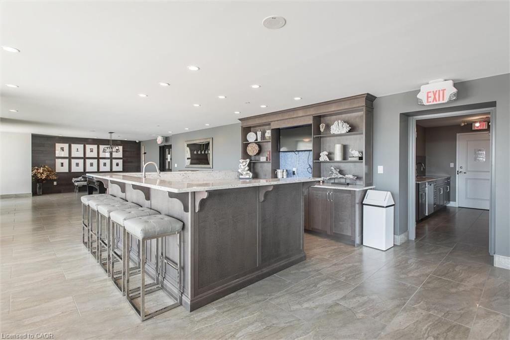 606-160 Macdonell Street, Guelph, ON - Indoor Photo Showing Kitchen