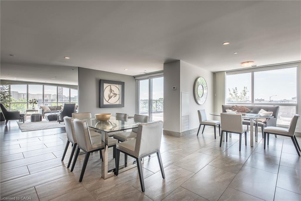 606-160 Macdonell Street, Guelph, ON - Indoor Photo Showing Dining Room
