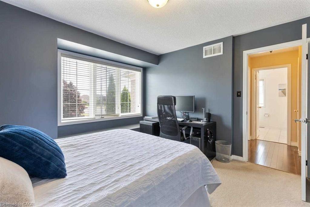 3875 Thomas Street, Mississauga, ON - Indoor Photo Showing Bedroom