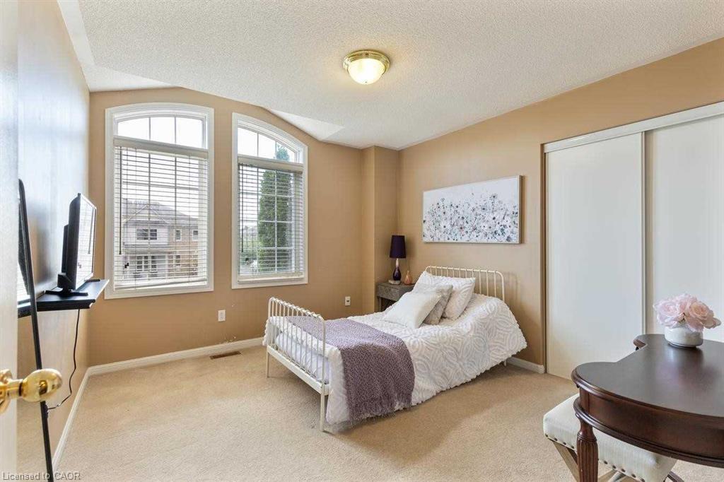 3875 Thomas Street, Mississauga, ON - Indoor Photo Showing Bedroom
