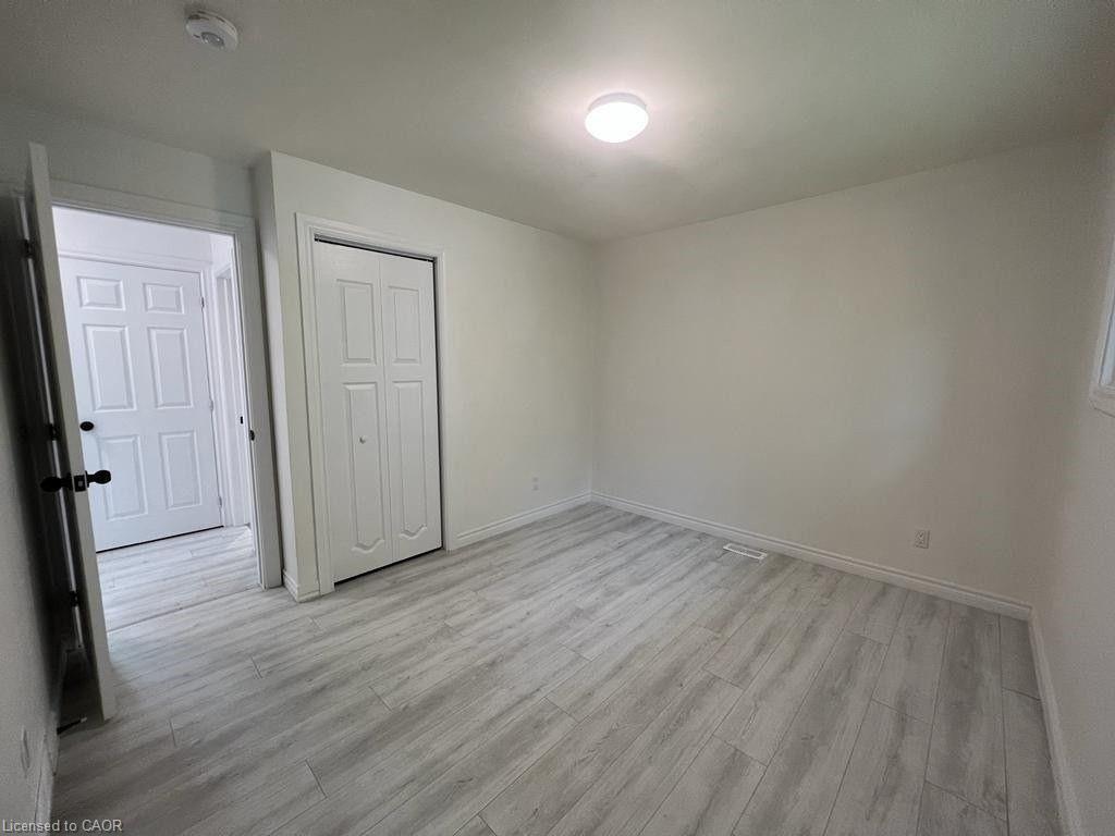 Upper-22 Macoomb Drive, Welland, ON - Indoor Photo Showing Other Room