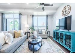 422-125 Shoreview Place Stoney Creek, ON L8E 0K3