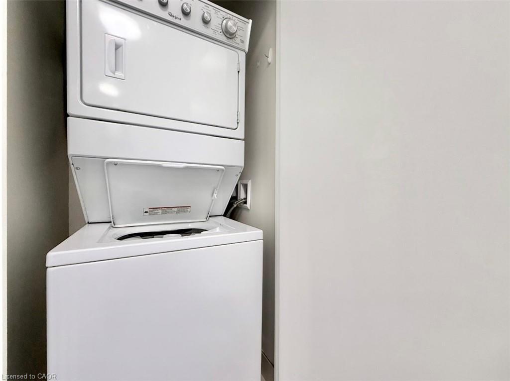 506-2081 Fairview Street, Burlington, ON - Indoor Photo Showing Laundry Room