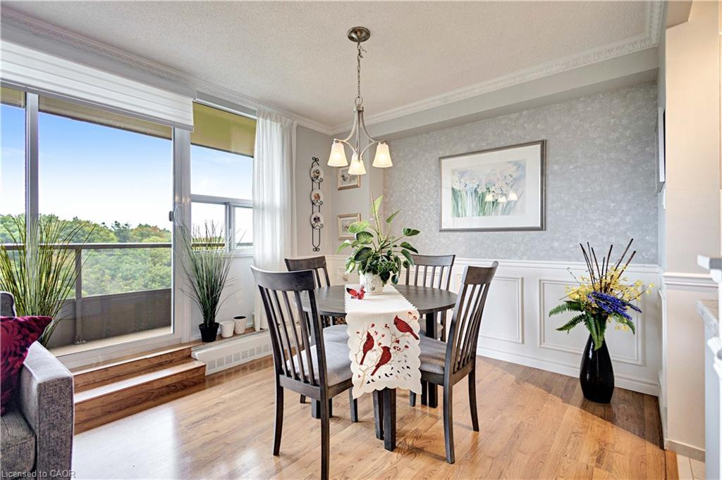 1401-1968 Main Street W, Hamilton, ON - Indoor Photo Showing Dining Room
