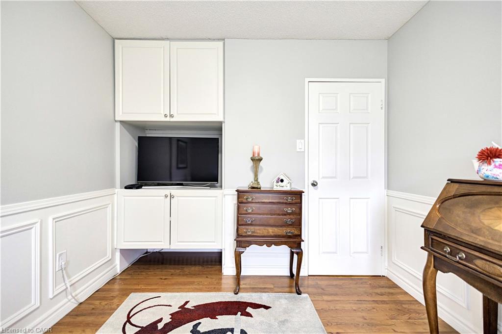 1401-1968 Main Street W, Hamilton, ON - Indoor